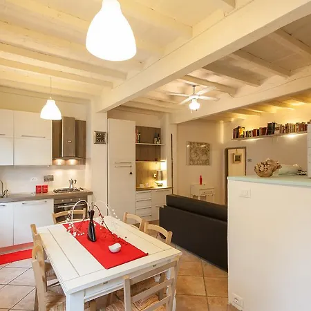 La Casa Di Simone Apartment *